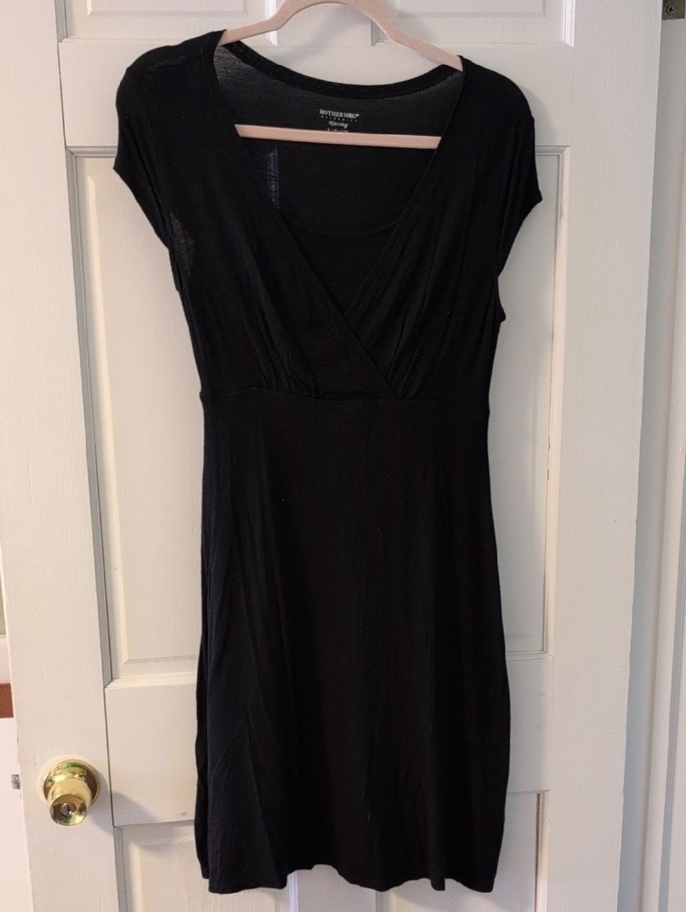 3/$30 Motherhood Maternity Nursing V-Neck Women’s Dress With Compression Slip